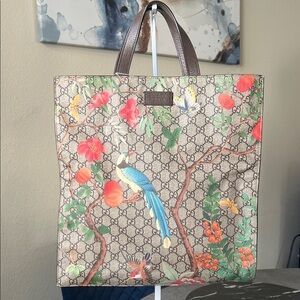GUCCI Gucci Soft GG Supreme Thien Tote and Shoulder Bag